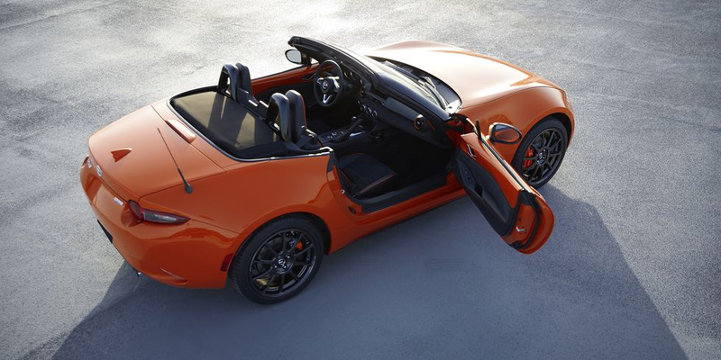 Illustration for article titled The Mazda Miata MX-5 30th Anniversary Edition Gets a Manual and a Limited-Slip Diff